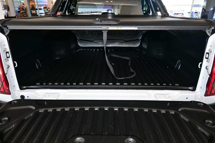 2023 Mitsubishi Triton Xtreme