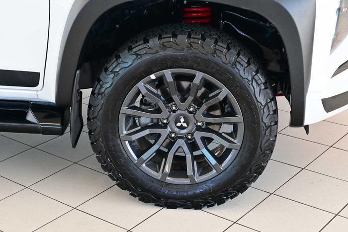 2023 Mitsubishi Triton Xtreme