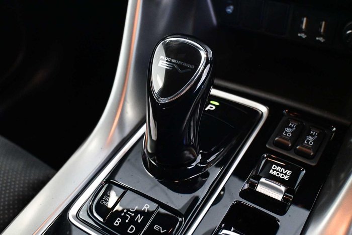 2024 Mitsubishi Eclipse Cross PHEV GSR