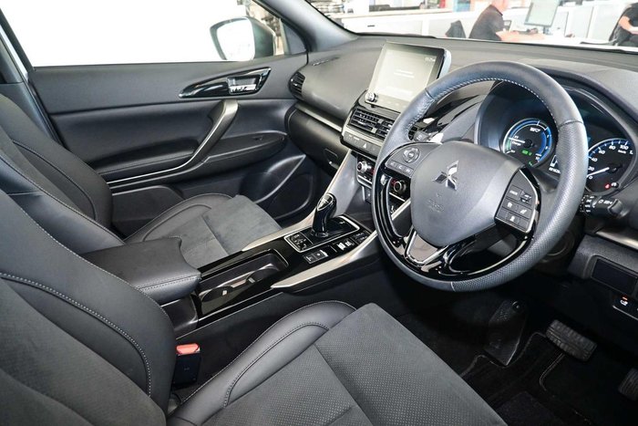 2024 Mitsubishi Eclipse Cross PHEV GSR