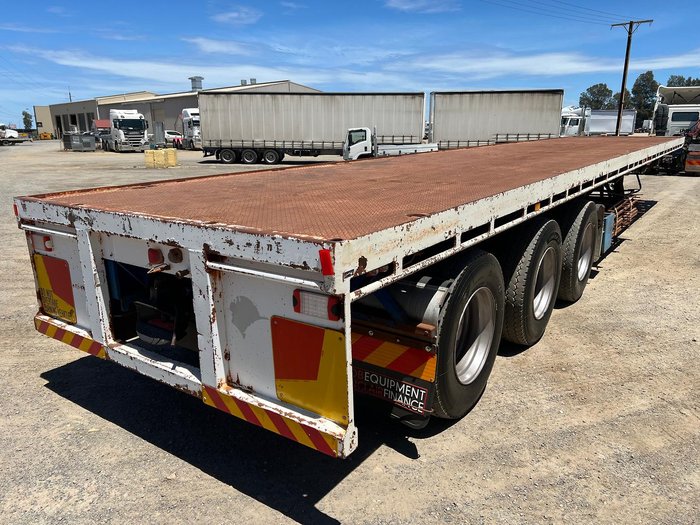 2011 Howard Porter Tri Axle 44'6". Extendable To 21.4M