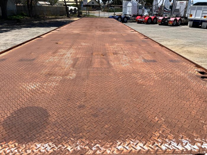 2011 Howard Porter Tri Axle 44'6". Extendable To 21.4M