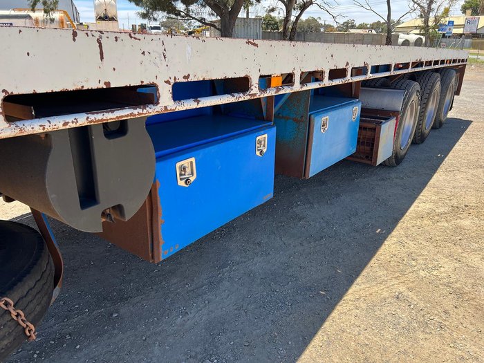 2011 Howard Porter Tri Axle 44'6". Extendable To 21.4M