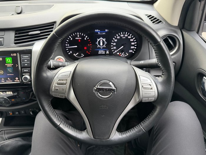 2021 Nissan Navara ST-X