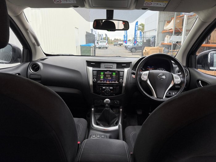 2021 Nissan Navara ST-X