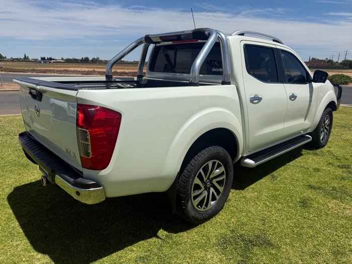 2021 Nissan Navara ST-X
