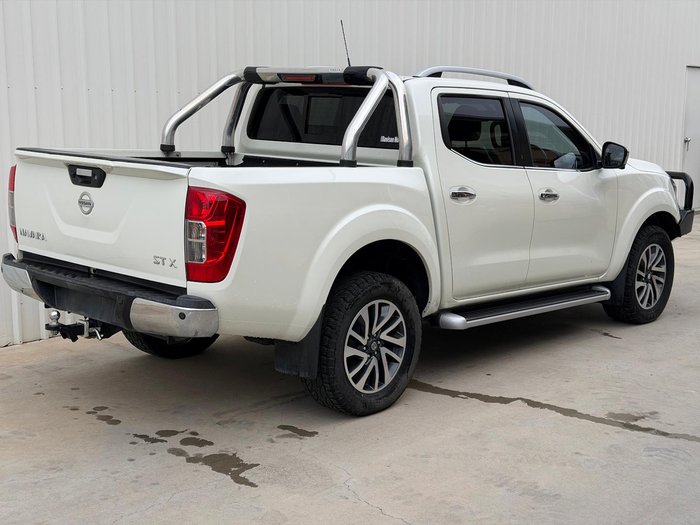 2021 Nissan Navara ST-X