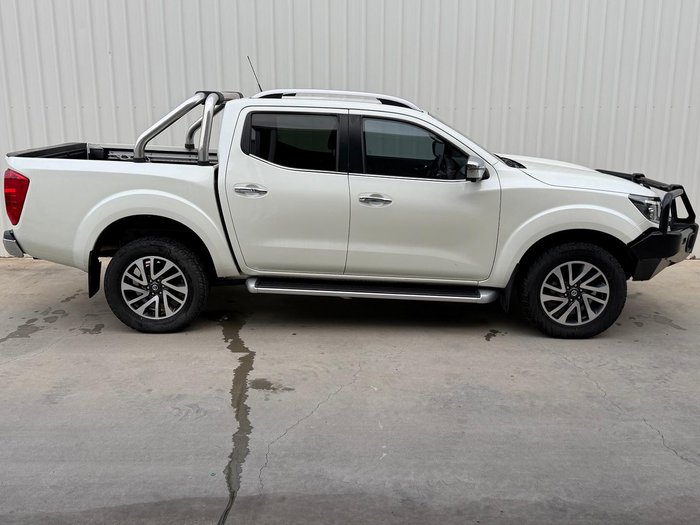 2021 Nissan Navara ST-X