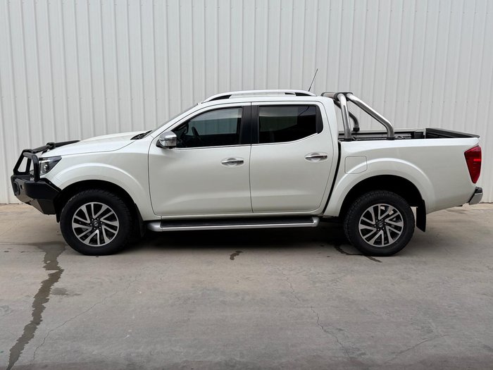 2021 Nissan Navara ST-X