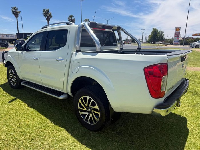 2021 Nissan Navara ST-X