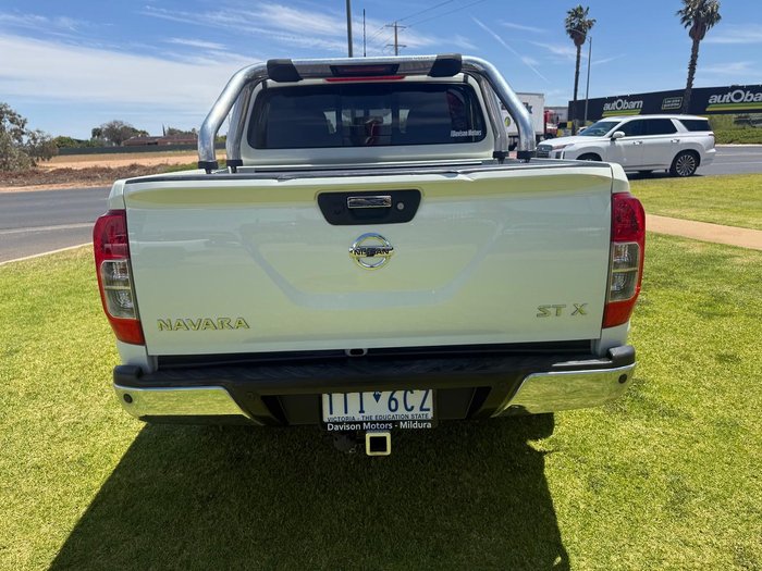 2021 Nissan Navara ST-X