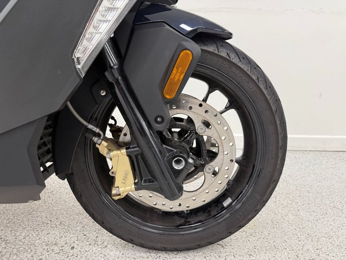 2024 BMW Motorrad C 400 GT Blue