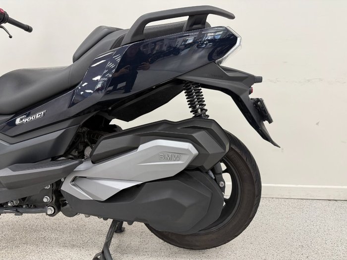 2024 BMW Motorrad C 400 GT Blue