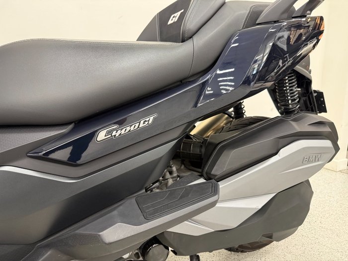 2024 BMW Motorrad C 400 GT Blue