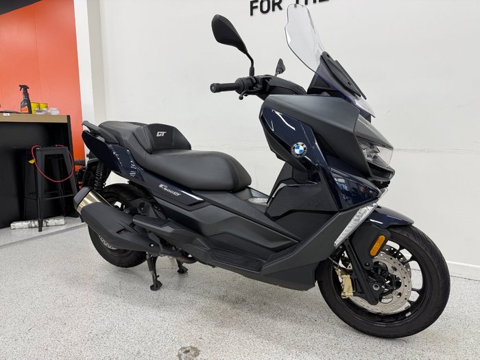 2024 BMW Motorrad C 400 GT Blue
