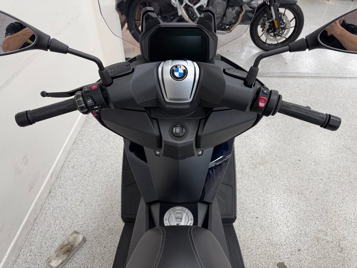 2024 BMW Motorrad C 400 GT Blue