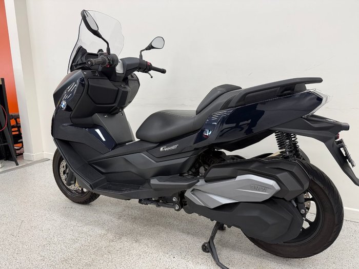 2024 BMW Motorrad C 400 GT Blue