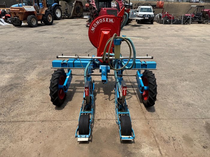 2010 Monosem MS Vegetable Planter