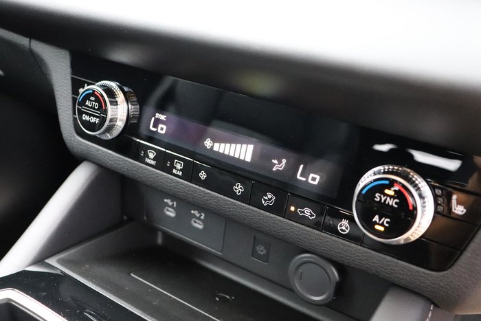 2025 Mitsubishi Outlander Aspire