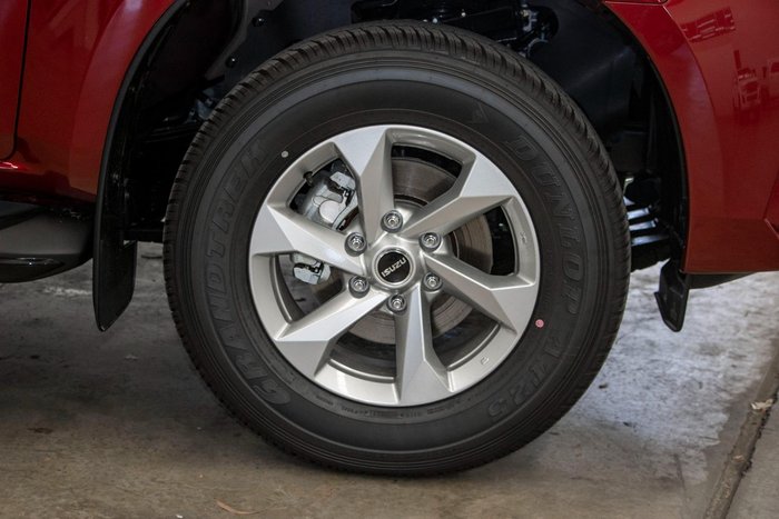 2025 Isuzu MU-X LS-M