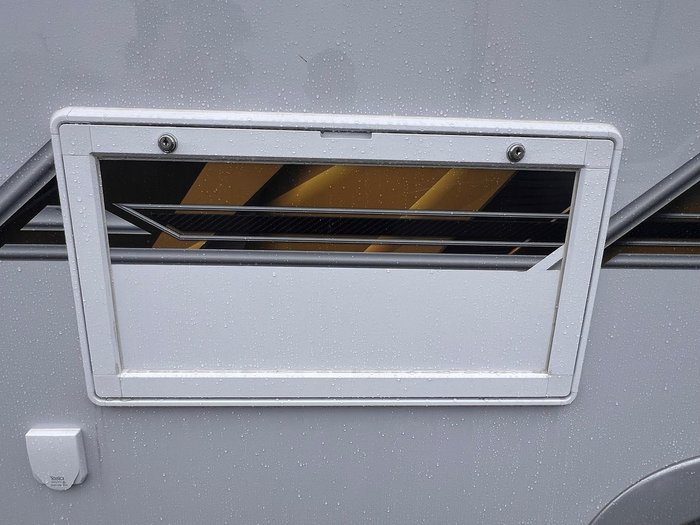 2025 Avan Ovation M11