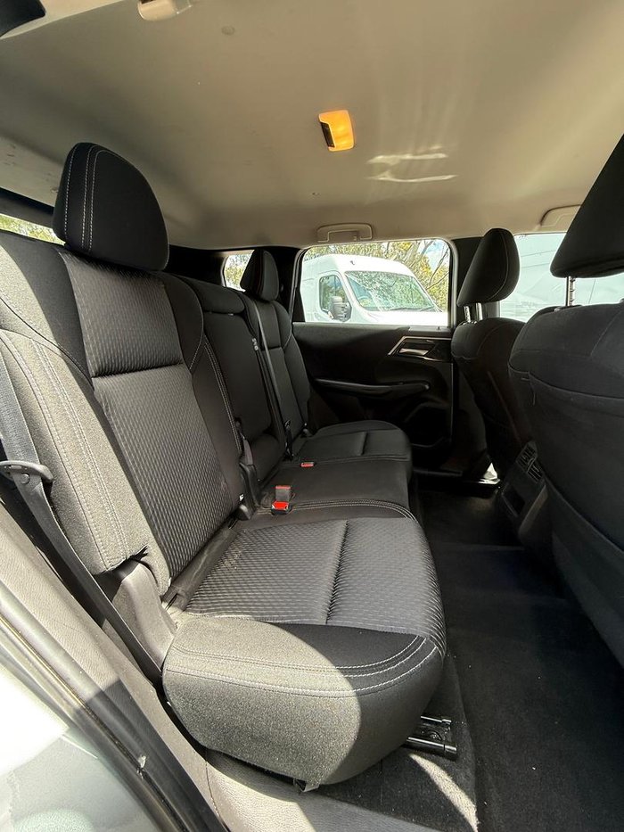 2022 Mitsubishi Outlander ES