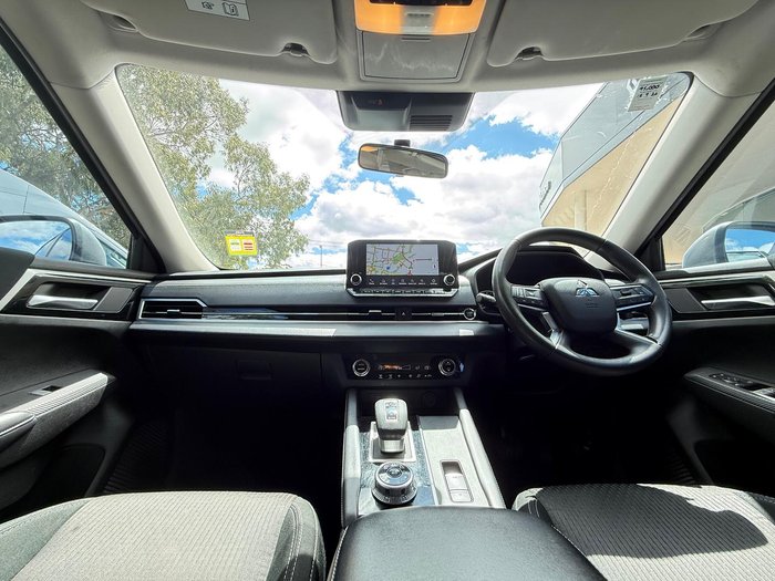 2022 Mitsubishi Outlander ES