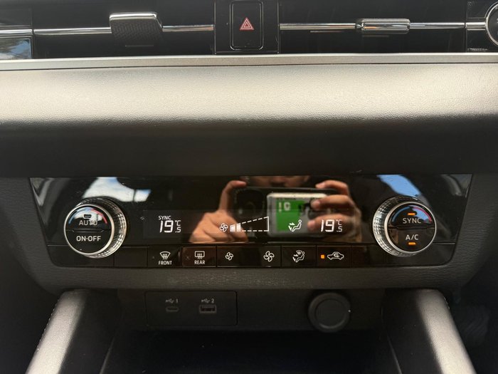 2022 Mitsubishi Outlander ES