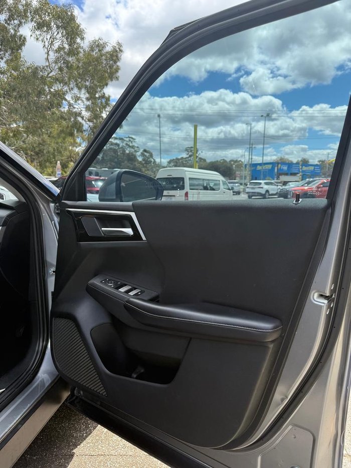 2022 Mitsubishi Outlander ES