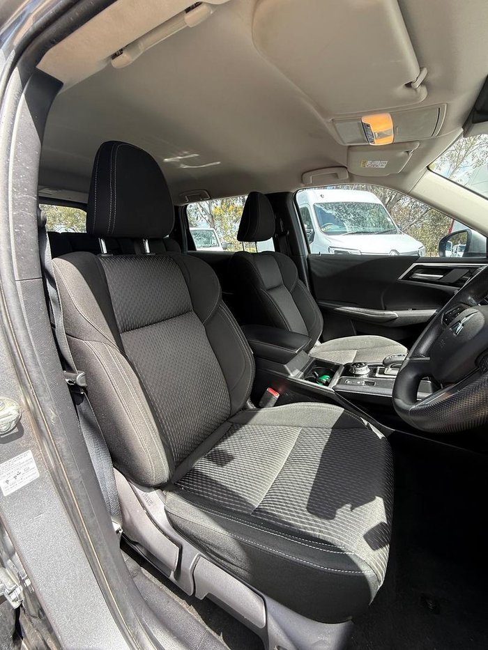 2022 Mitsubishi Outlander ES