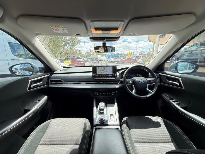 2022 Mitsubishi Outlander ES