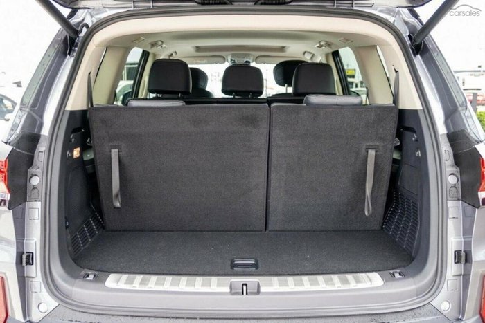 2025 LDV D90 Executive