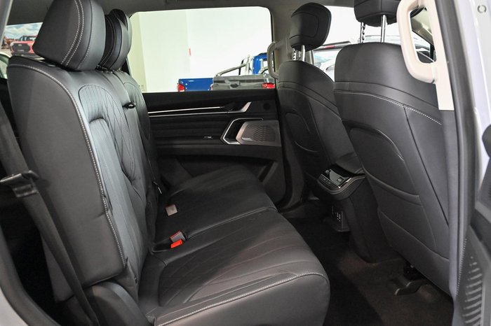 2025 LDV D90 Executive