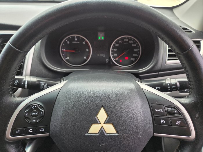 2015 Mitsubishi Triton GLS