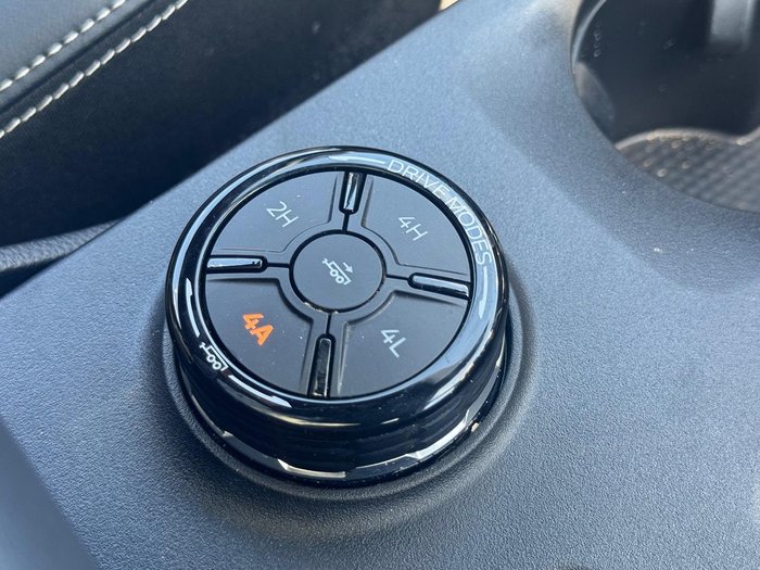 2024 Ford Everest Platinum