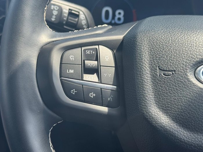 2024 Ford Everest Platinum