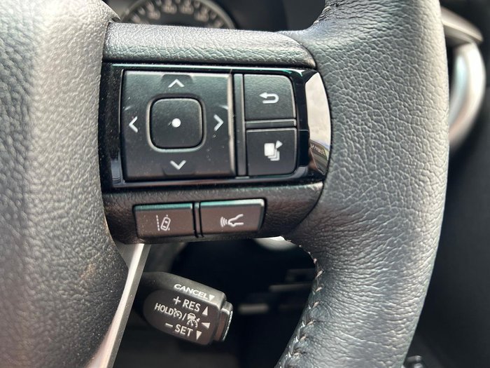 2025 Toyota Hilux SR5 48V GUN126R 4X4 Dual Range Frosted White