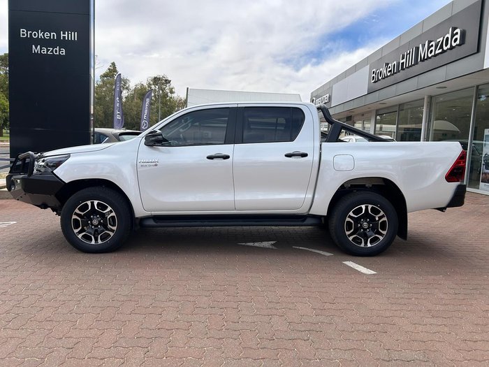 2025 Toyota Hilux SR5 48V GUN126R 4X4 Dual Range Frosted White
