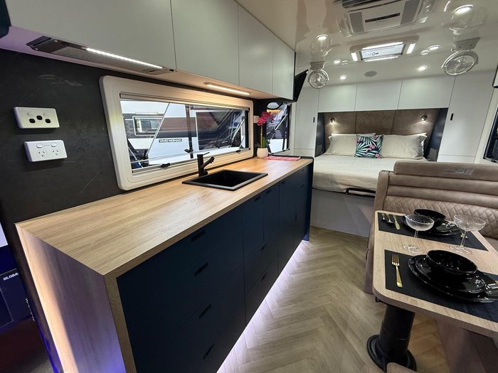 2025 Urban Caravans Tuff 20' Club