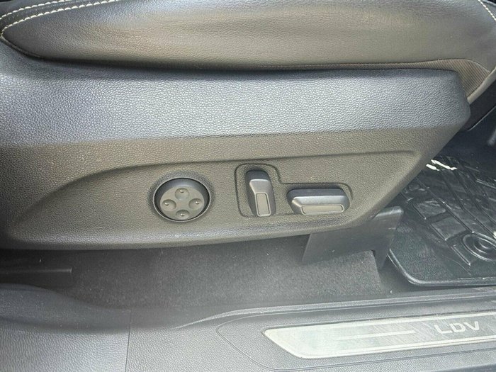 2022 LDV D90 Executive