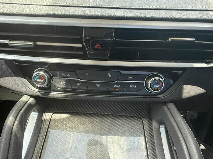 2022 LDV D90 Executive