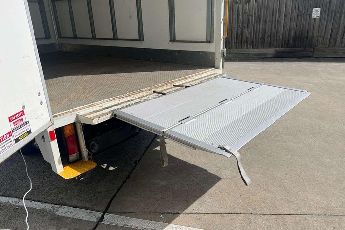 2022 Fuso Canter 515 White