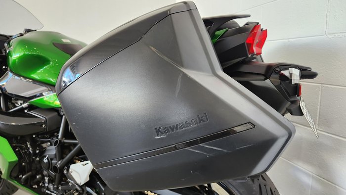 2018 Kawasaki Ninja H2 SX SE (ZX10002B) Ninja H2 Green