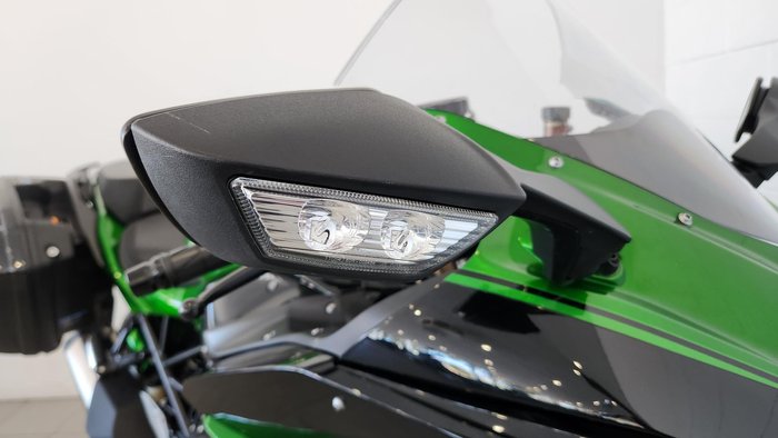 2018 Kawasaki Ninja H2 SX SE (ZX10002B) Ninja H2 Green