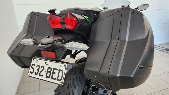 2018 Kawasaki Ninja H2 SX SE (ZX10002B) Ninja H2 Green