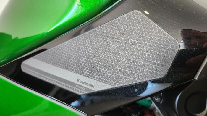 2018 Kawasaki Ninja H2 SX SE (ZX10002B) Ninja H2 Green