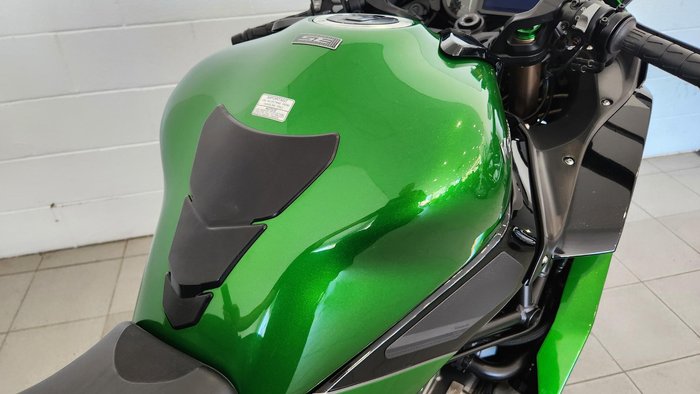 2018 Kawasaki Ninja H2 SX SE (ZX10002B) Ninja H2 Green
