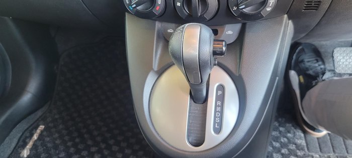 2013 Mazda 2 Neo Sport