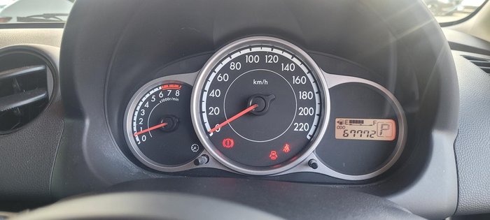 2013 Mazda 2 Neo Sport