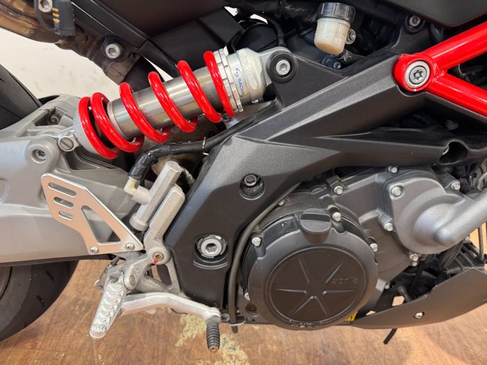 2012 Aprilia SHIVER SPORT WHITE